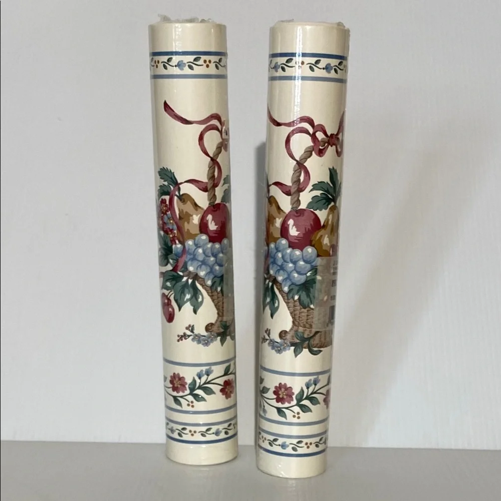 Vintage wallpaper borders