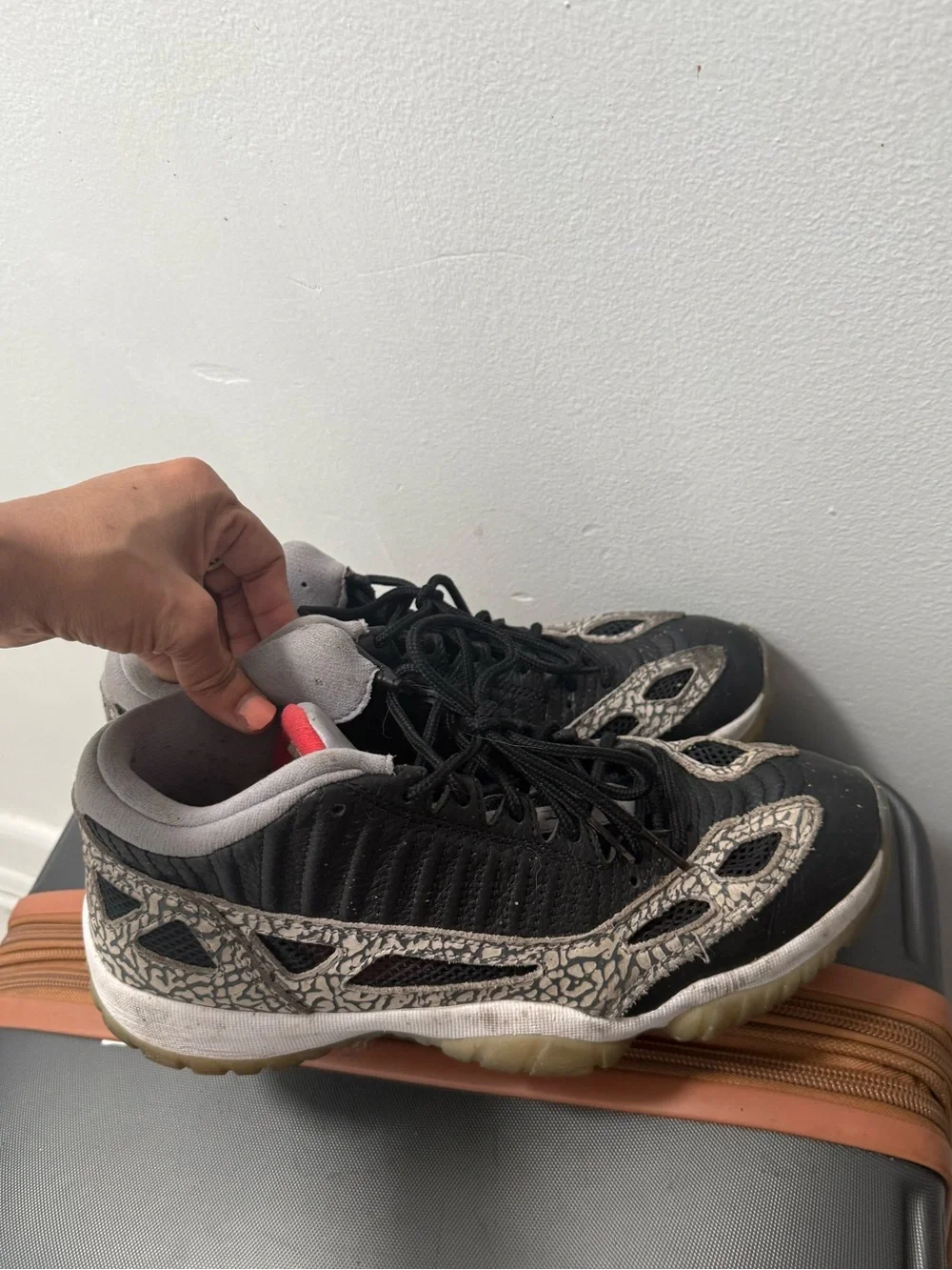 Jordan 11 Black Sneakers