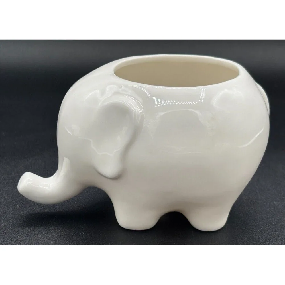 Mini Ceramic Elephant Shaped Planters Pots for Succulents Set of 3‎ Mod White