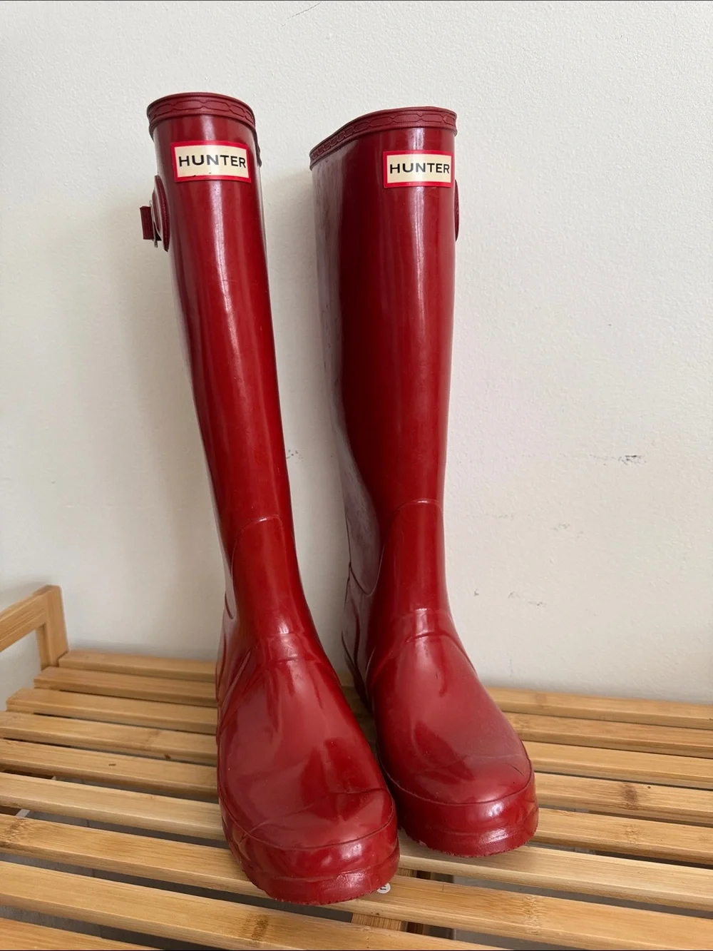 Hunter tall glossy
