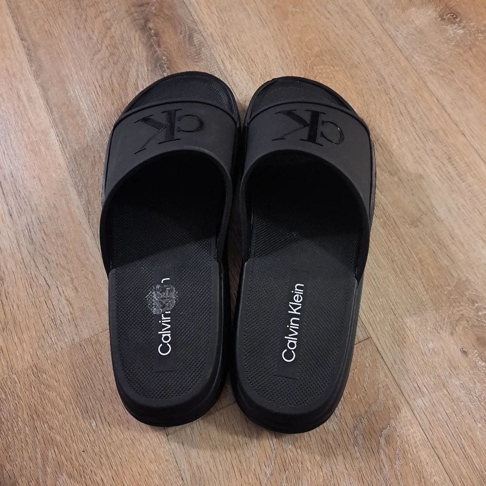 Calvin Klein black slide