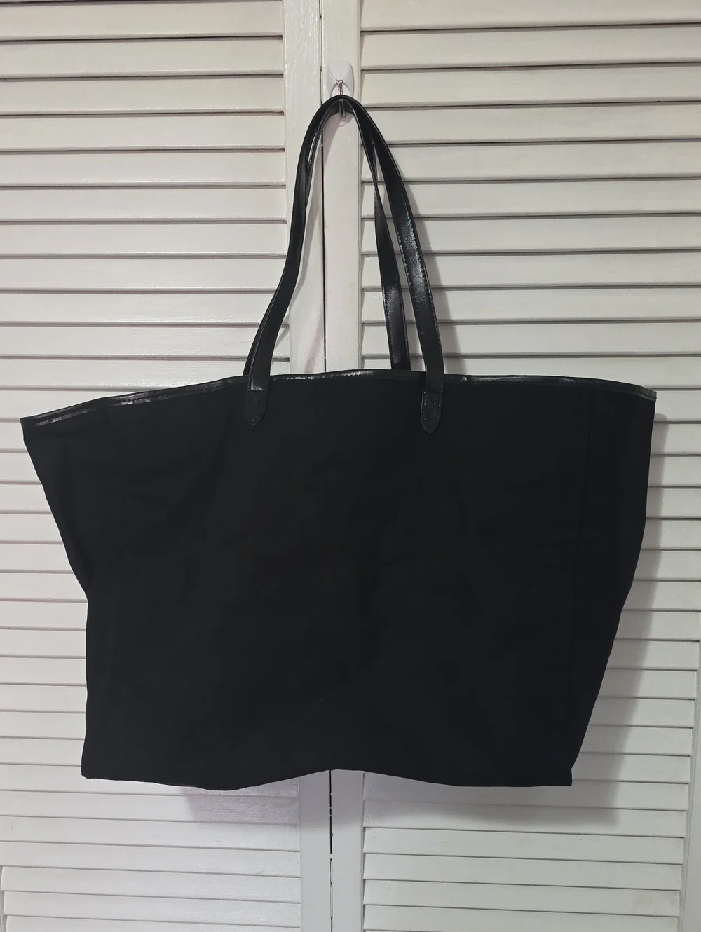 VICTORIA'S SECRET TOTE NWT