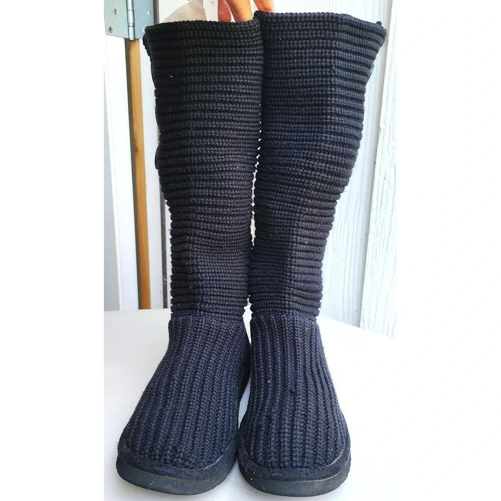 UGG sz black