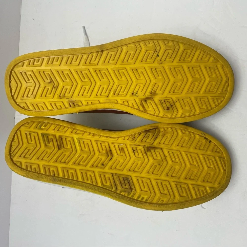 STS Footwear lighting see