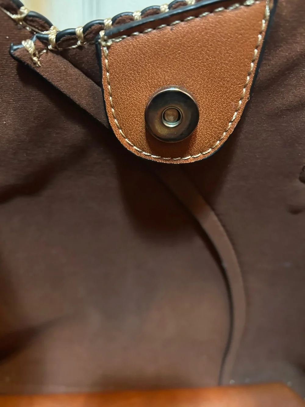 Natural Brown Vegan Leather Shoulder Bag w/large accessory bag 12”x 16” Pristine
