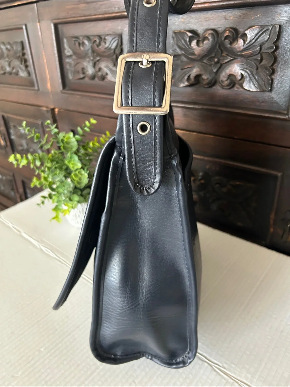 Beautiful Black Leather Messenger Crossbody Bag