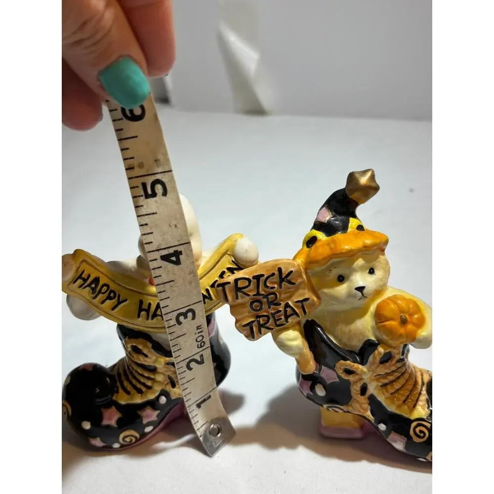 Cat pair ceramic
