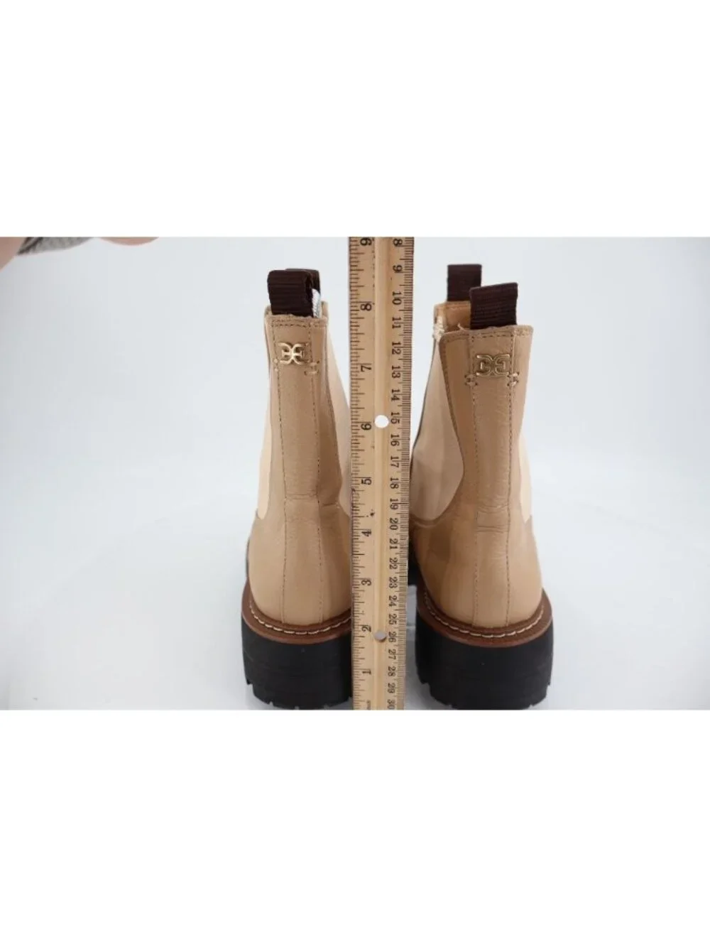 Sam Edelman item shown
