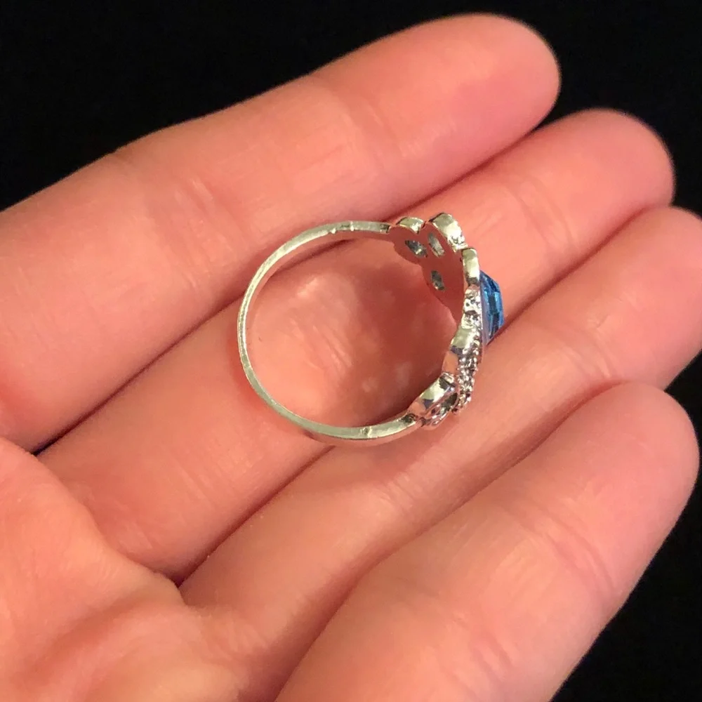 N/A elegant silver