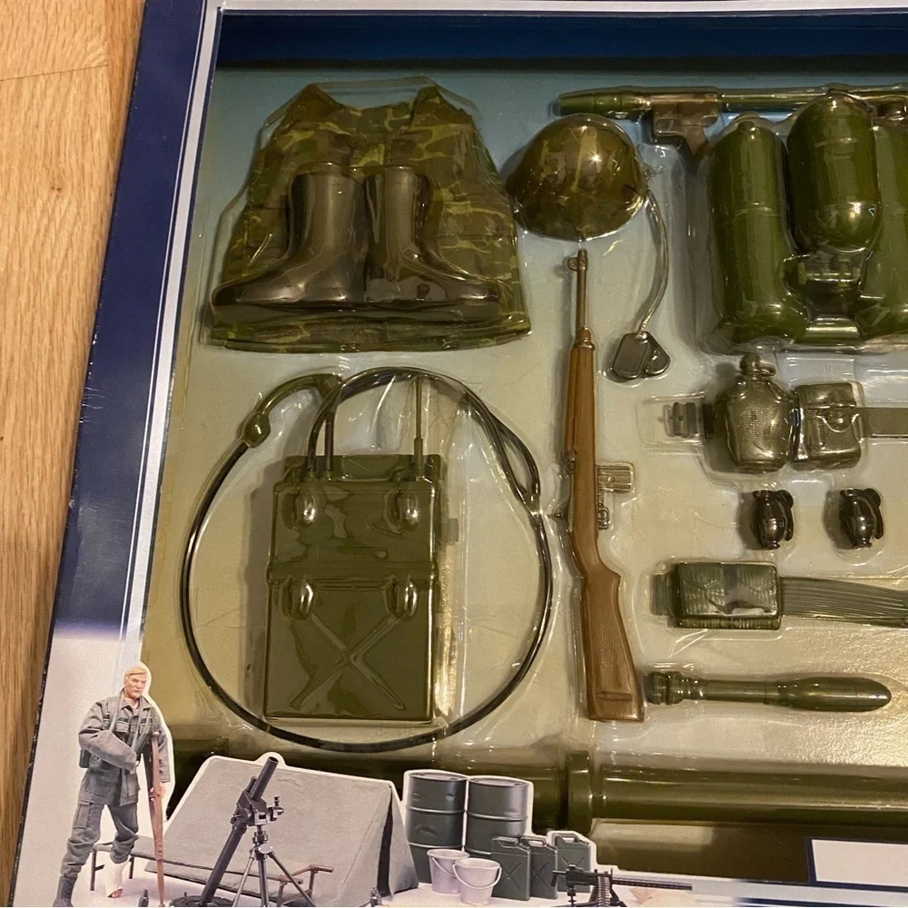 Vintage soldiers world