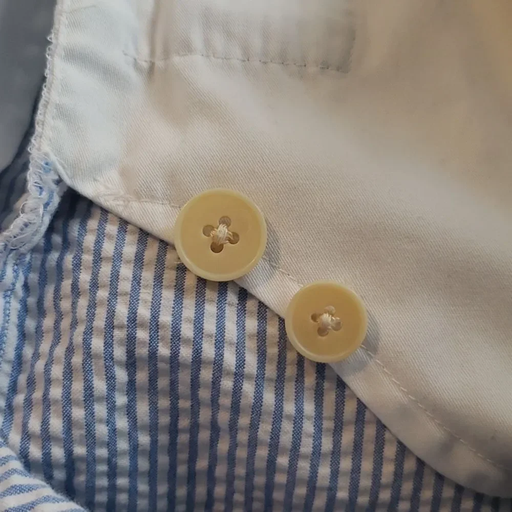 Vineyard Vines classic seersucker