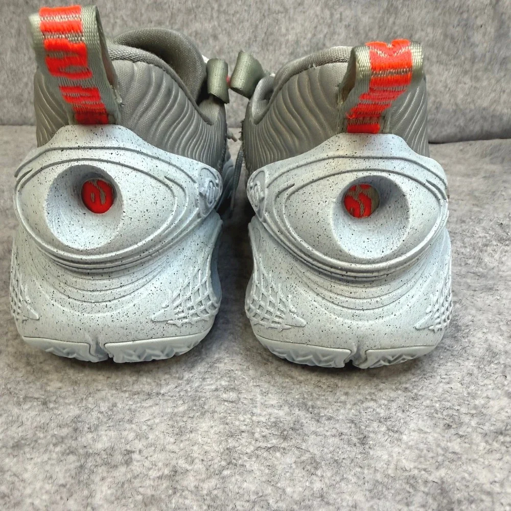 Nike cosmic unity