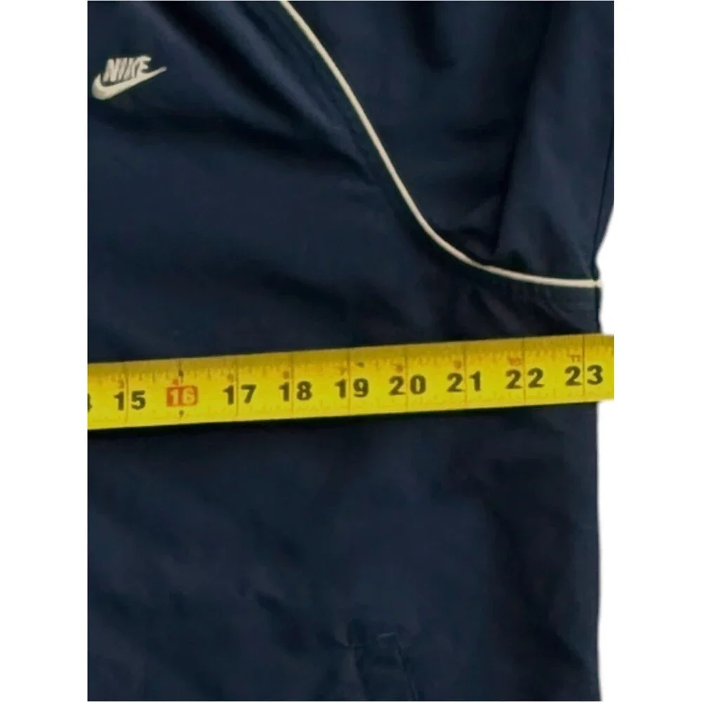 Nike Men’s Vintage Long Sleeve Navy Blue Zip Up Logo Jacket Outerwear. Large.