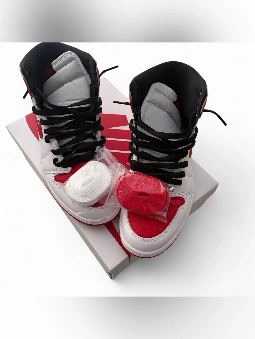 Air Jordan 1 RETRO HIGH OG HERITAGE red white black men’s 11