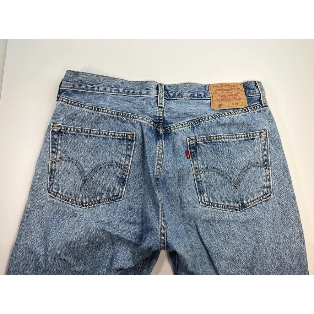 Levis 34x31 but