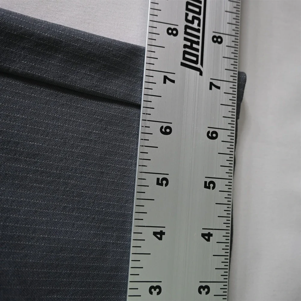 Lululemon 36x32 Gray Stripe‎ Zip Pocket Commuter Mens Pants