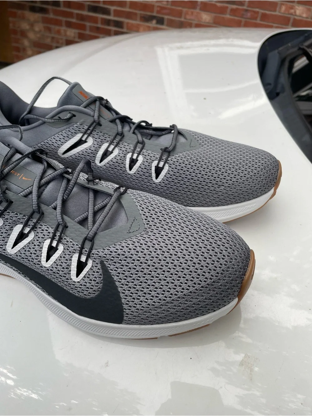 Nike new quest