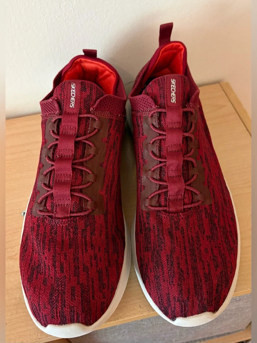 Skechers marled burgundy