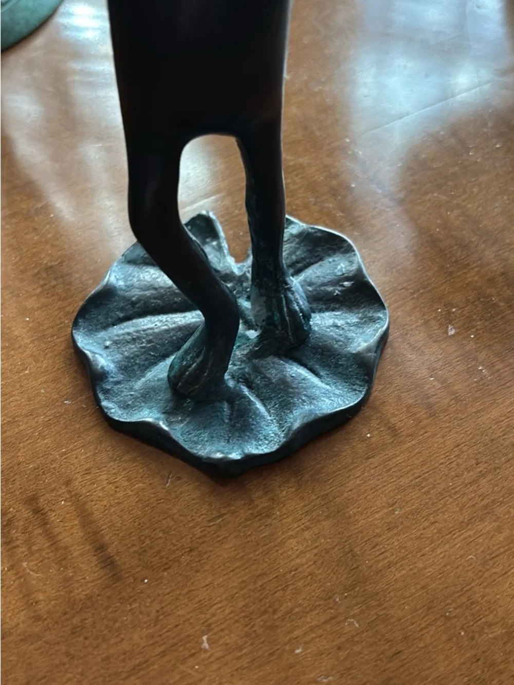 N/A sculptural frog