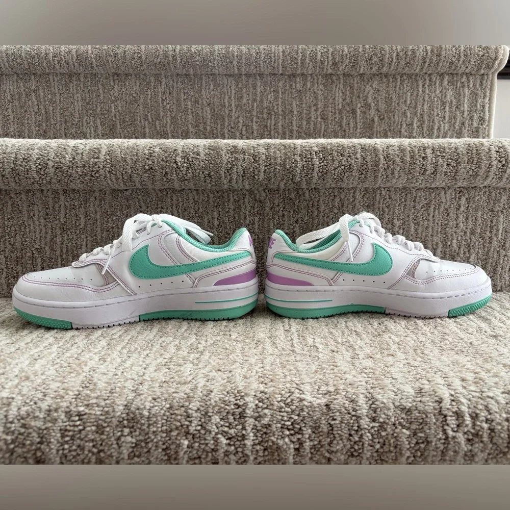 Nike excellent used