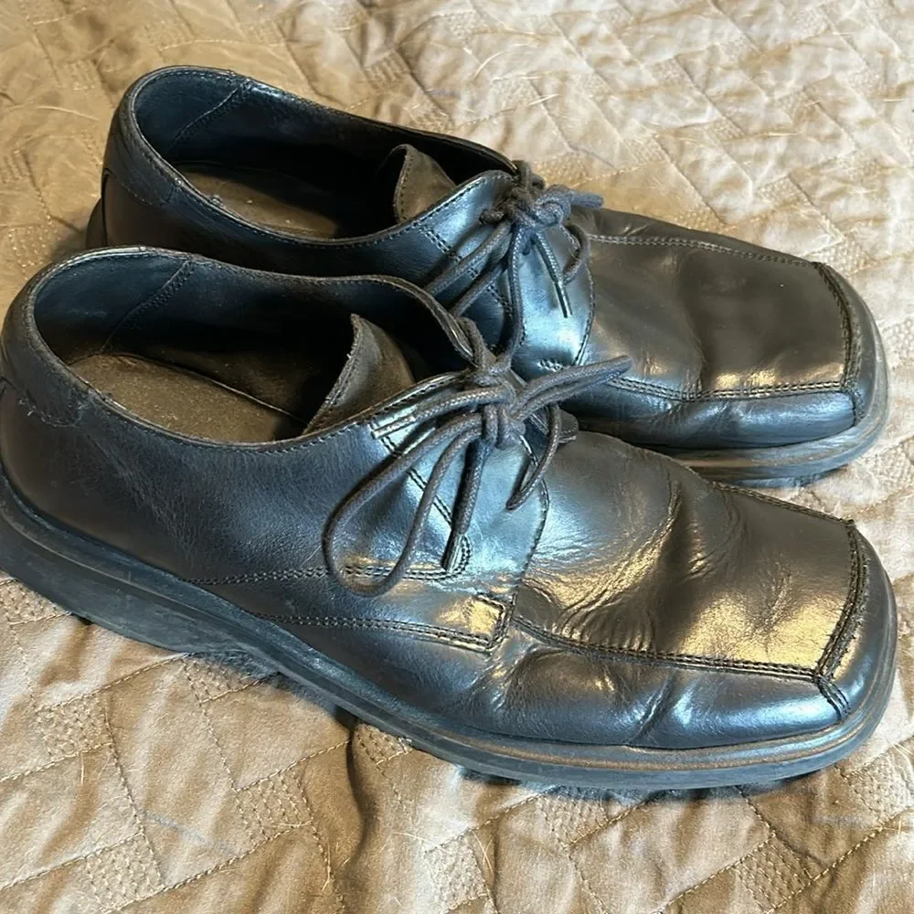 Kenneth Cole Reaction preowned good