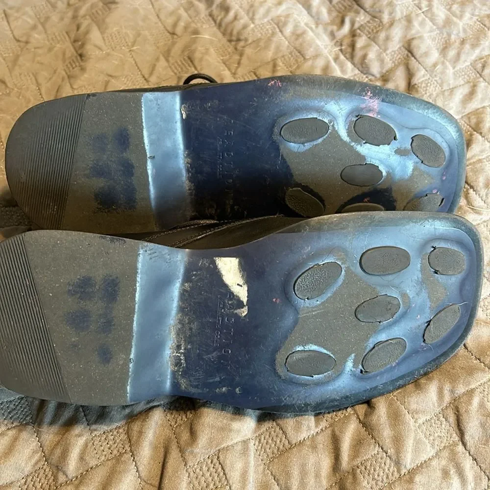 Kenneth Cole Reaction preowned good