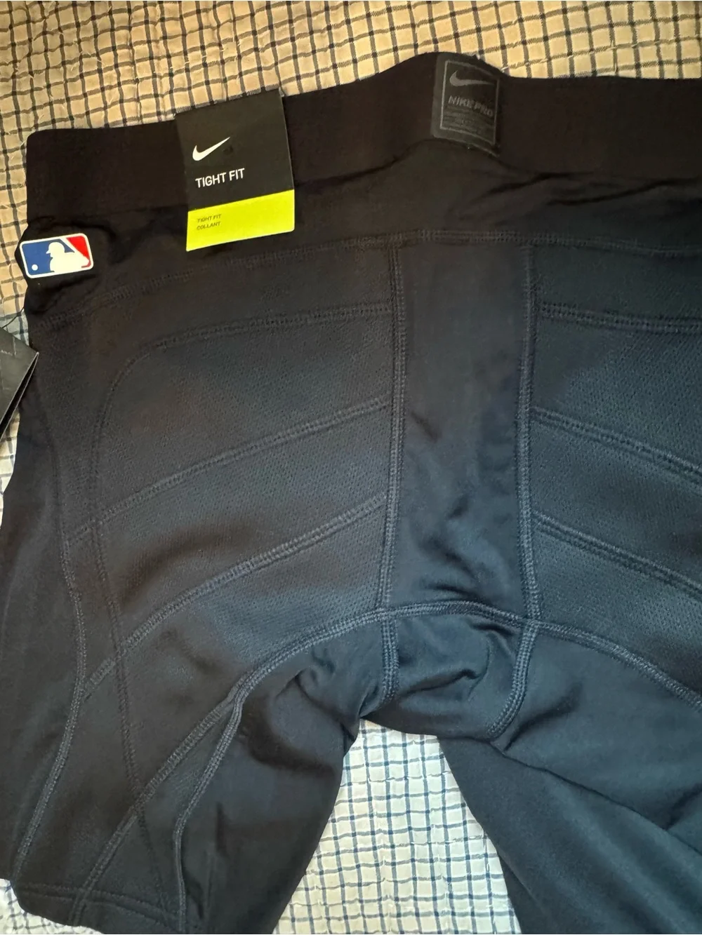 Nike boy’s black