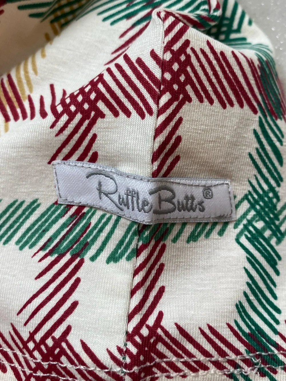 Rufflebutts spruce tinsel