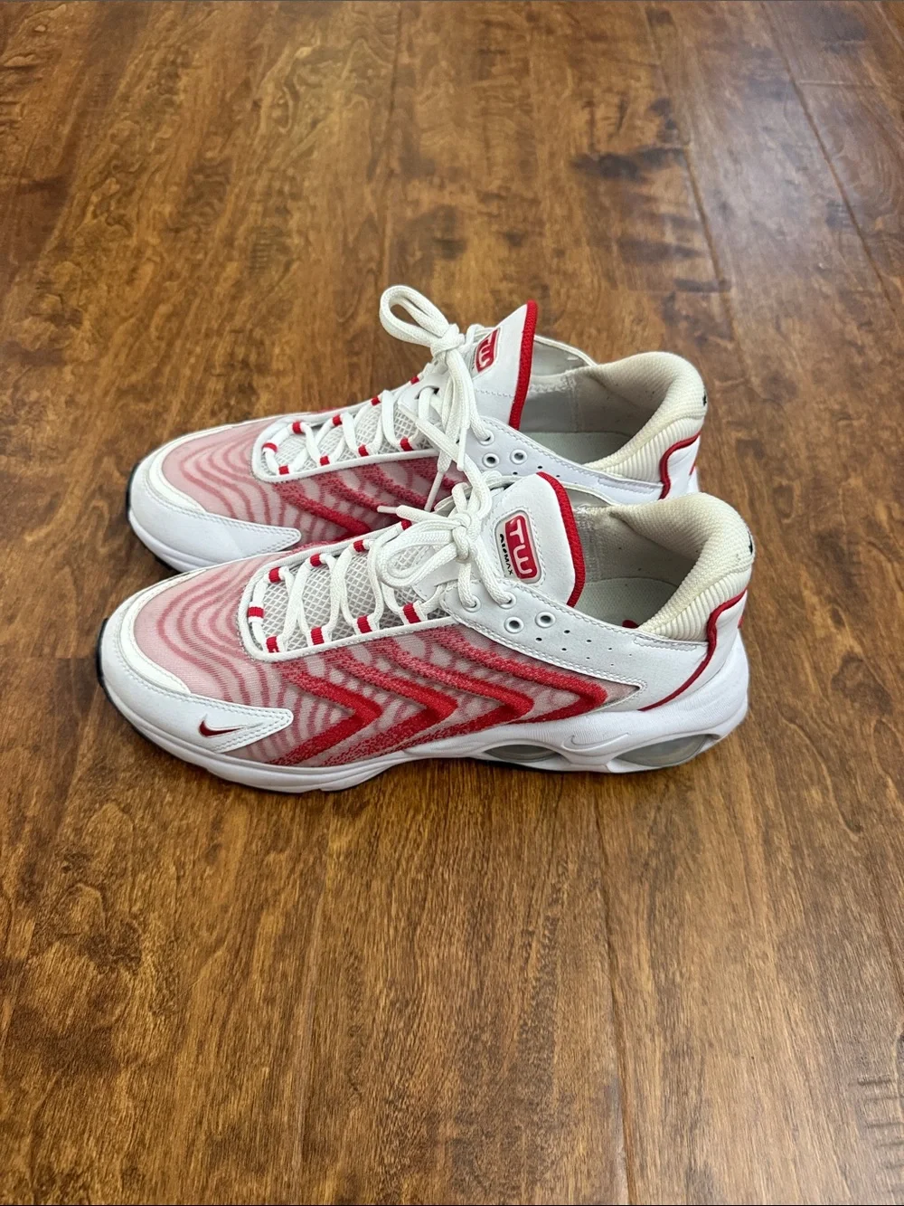 Nike white red