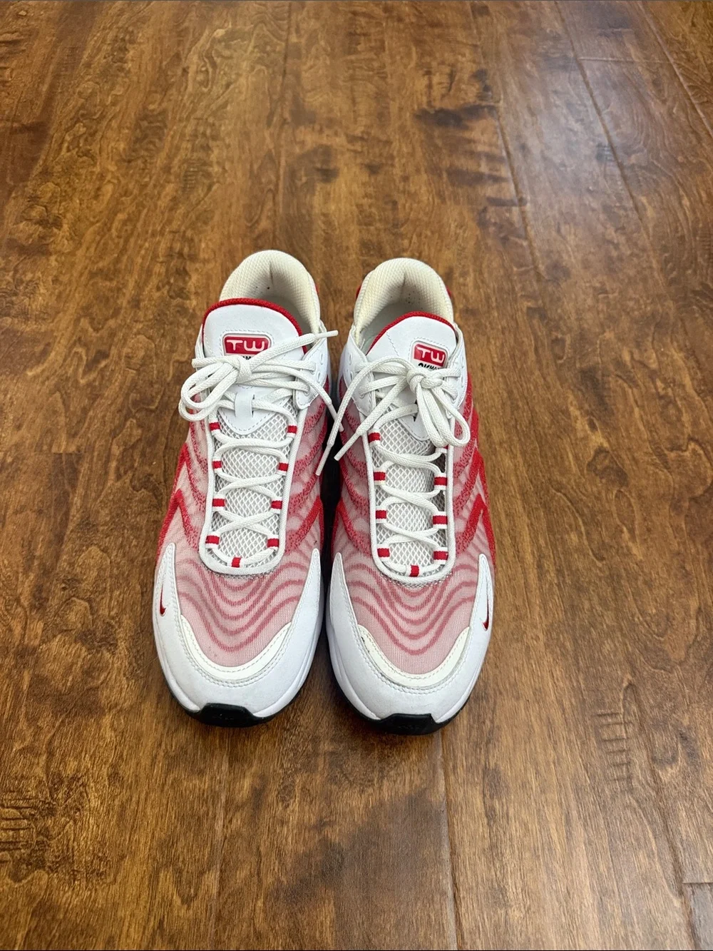 Nike white red