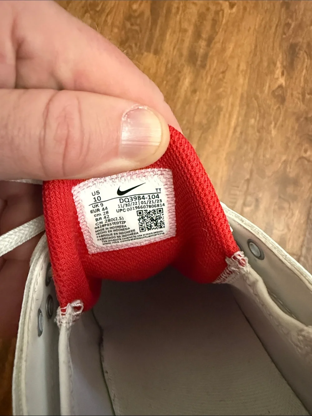 Nike white red