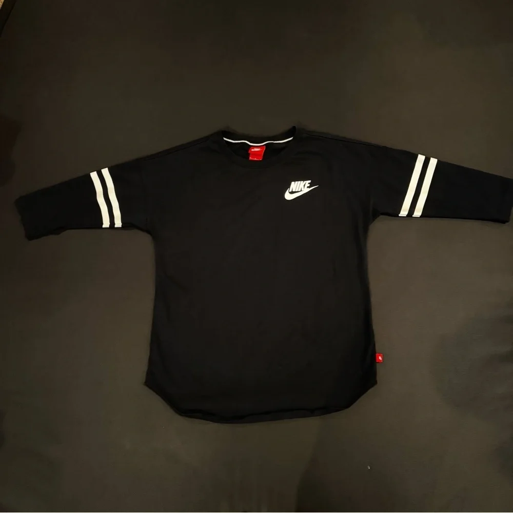 Nike Just Do It Long Sleeve Shirt Black Red Graphic Athletic Top Size Medium