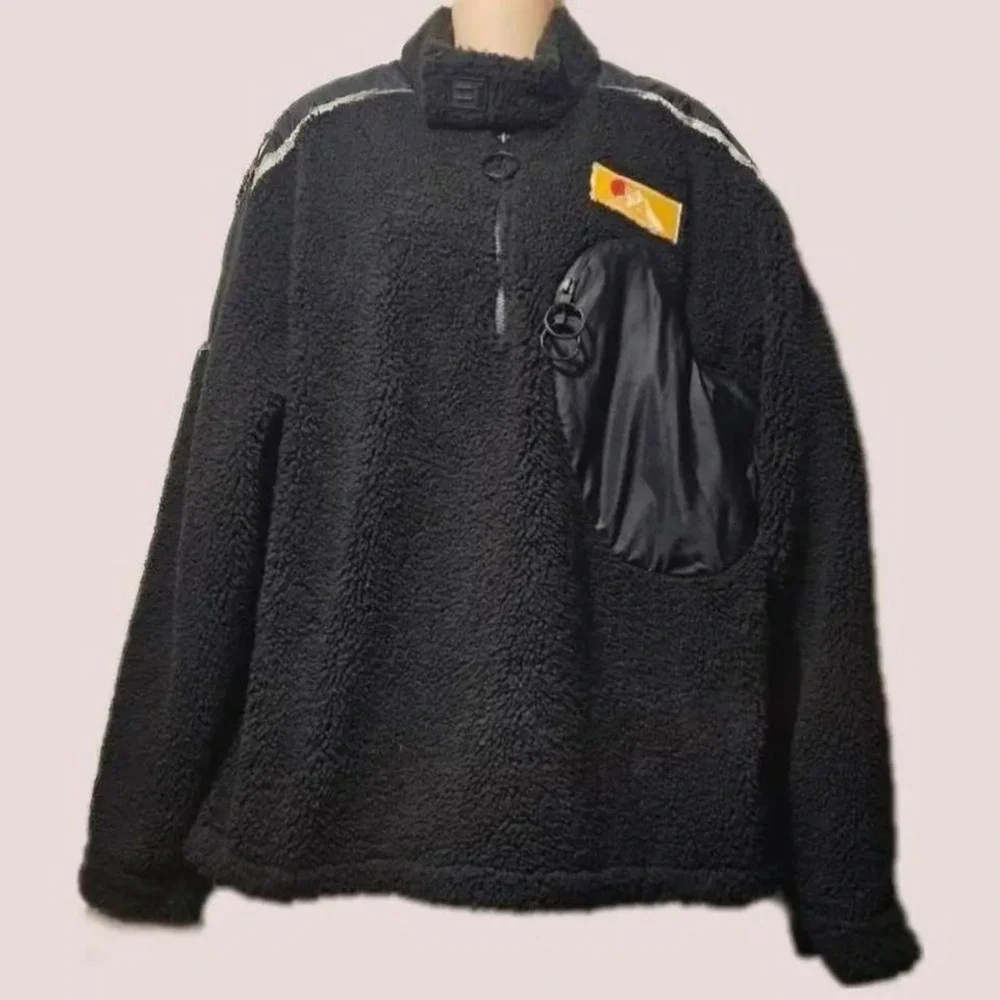 N/A off white