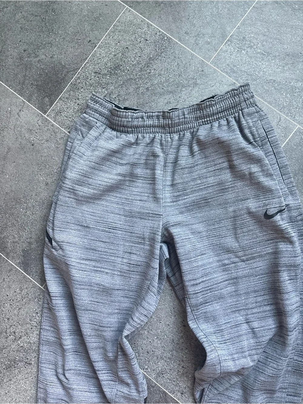 Nike lightweight joggers