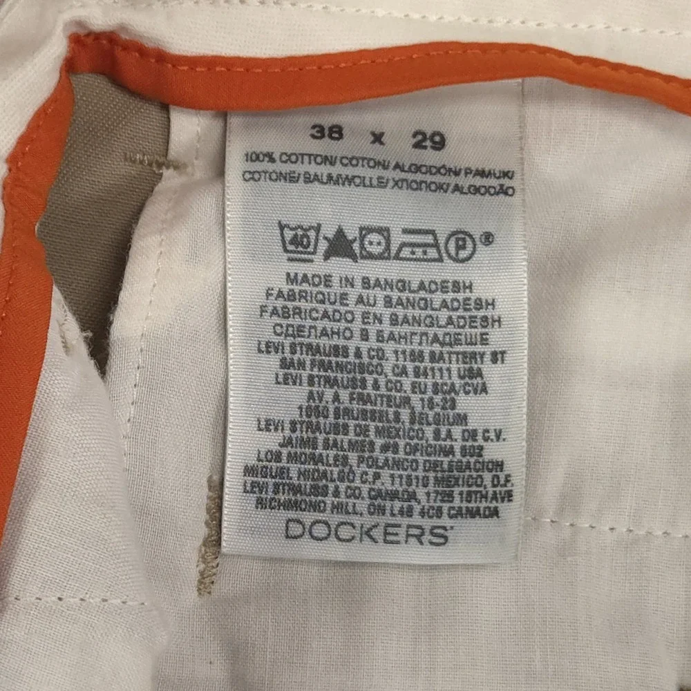 Dockers D3 Mens 38x29 Beige Khaki Flat Front Casual Chino Pants School