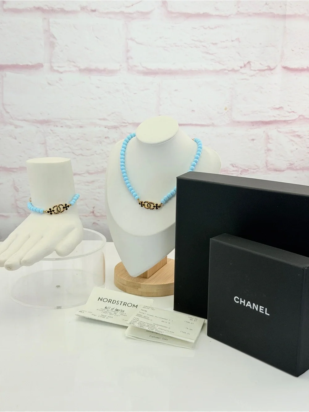 CHANEL authentic choker
