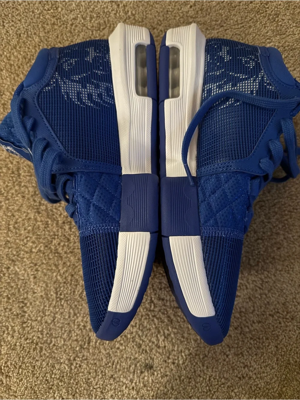 Nike cushioned visible