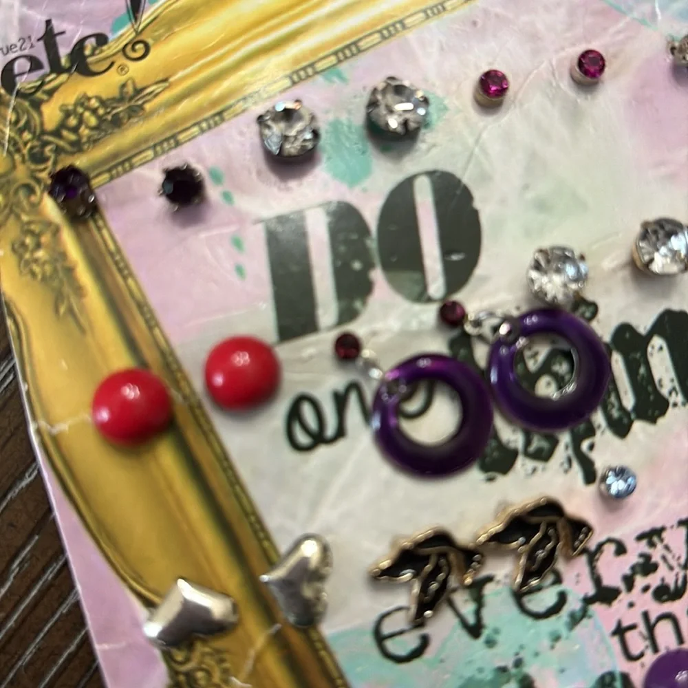 Rue 21 pierced earrings 20 sets