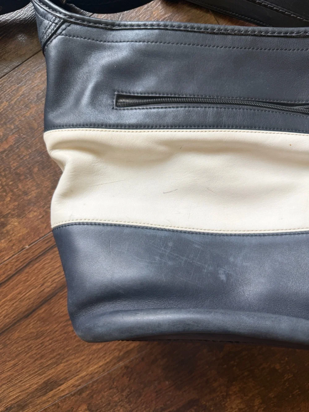 Coach 12” 11”