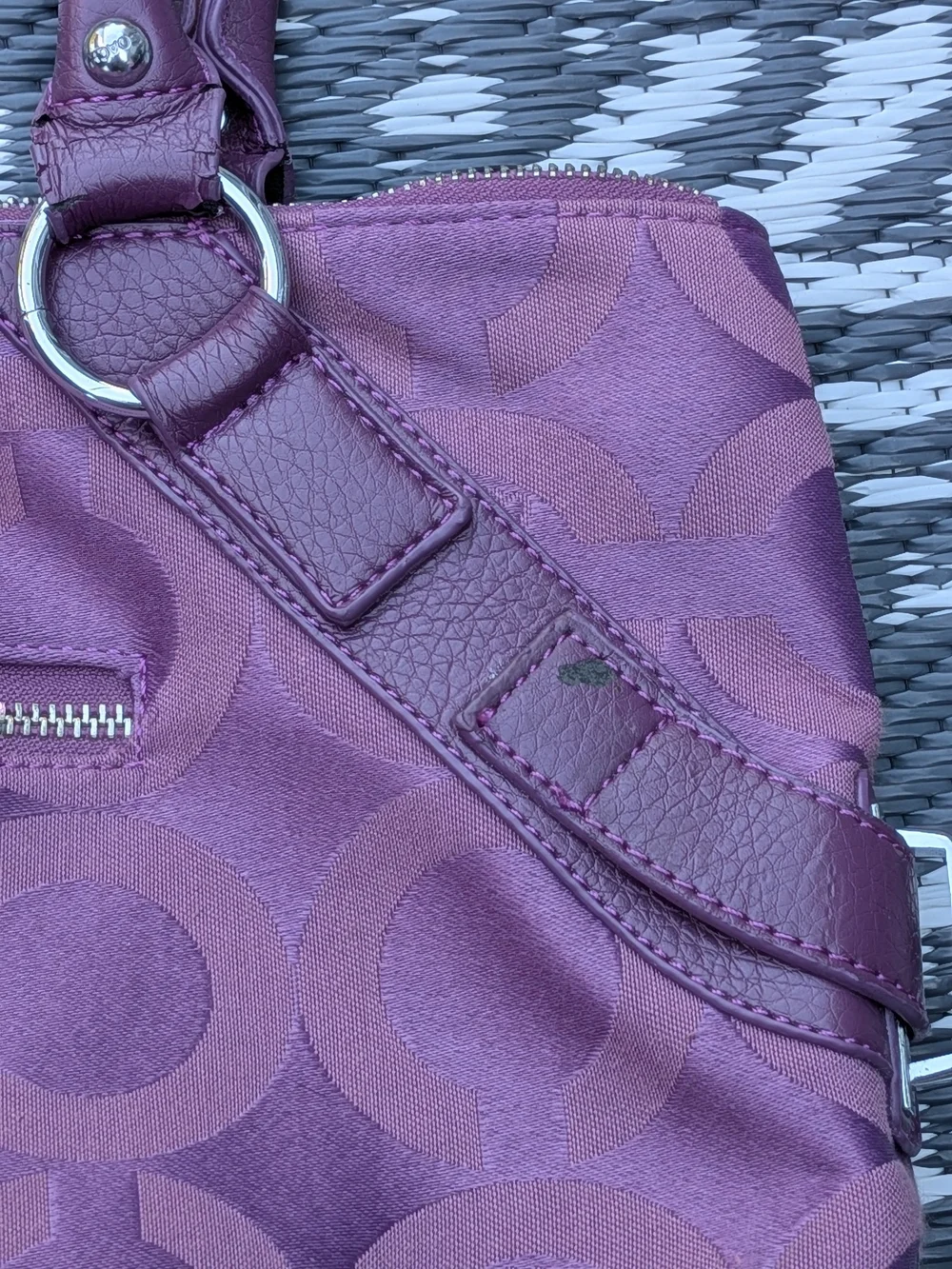 Vintage Coach Penelope Signature Shoulder Bag Plum Purple Khaki Canvas 14422