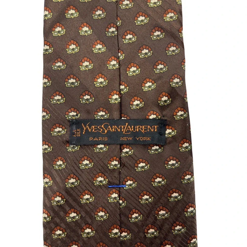 Yves Saint Laurent yves saint