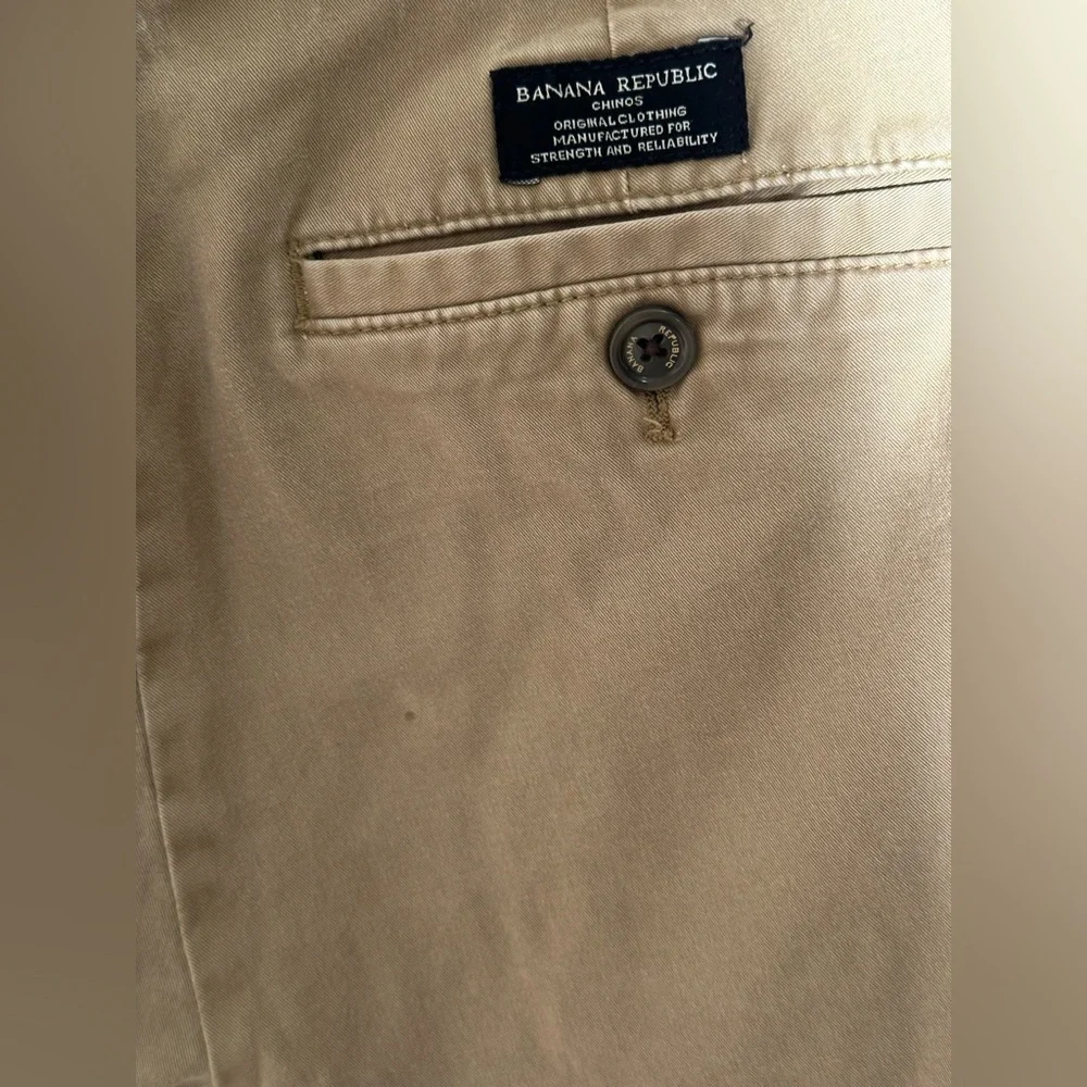 Banana Republic lightweight right