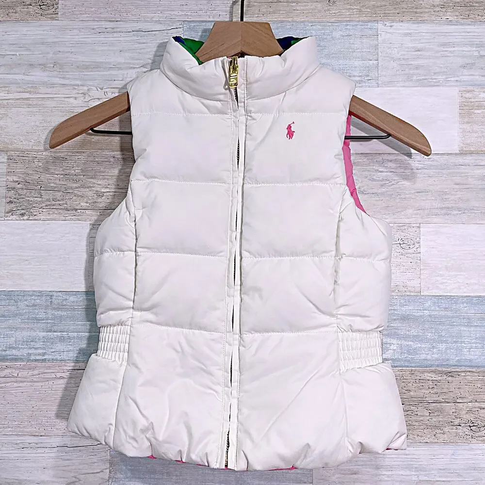 Polo Ralph Lauren pulls fabric or