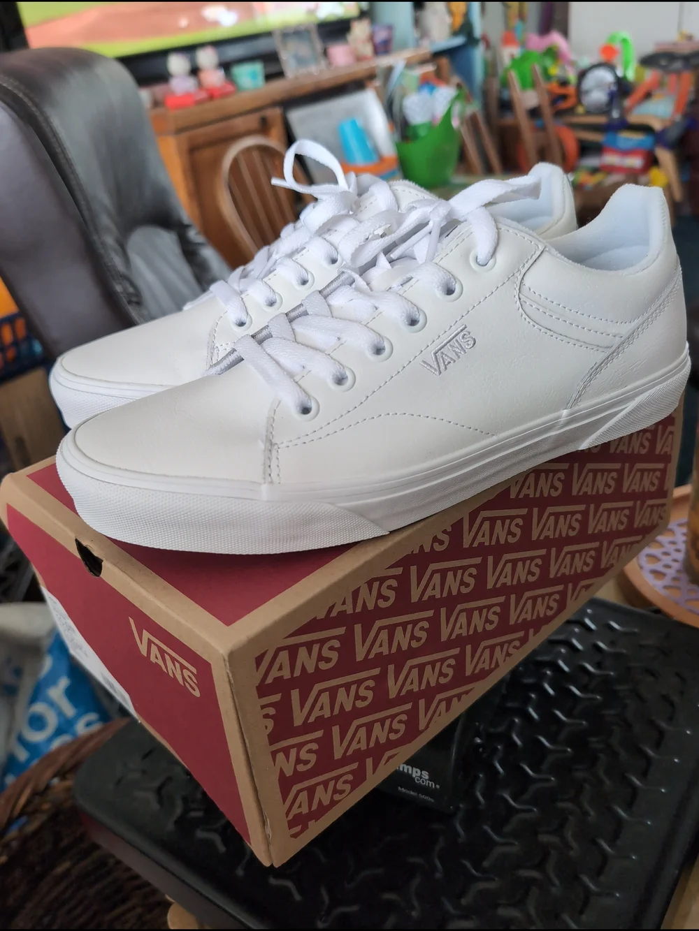 Vans Women's White Low-Top Sneakers 10.5 NWT