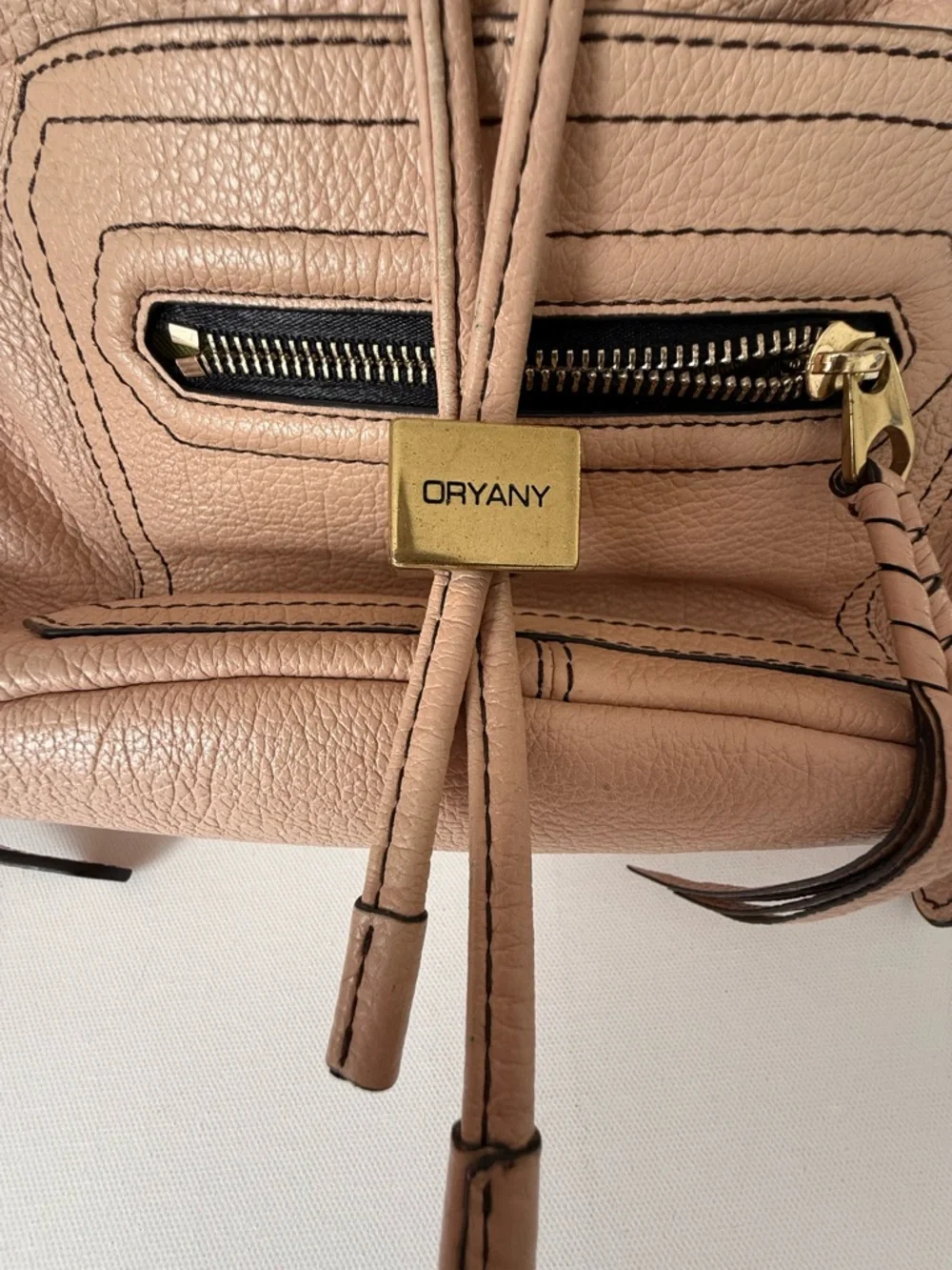 orYANY leather• backpack