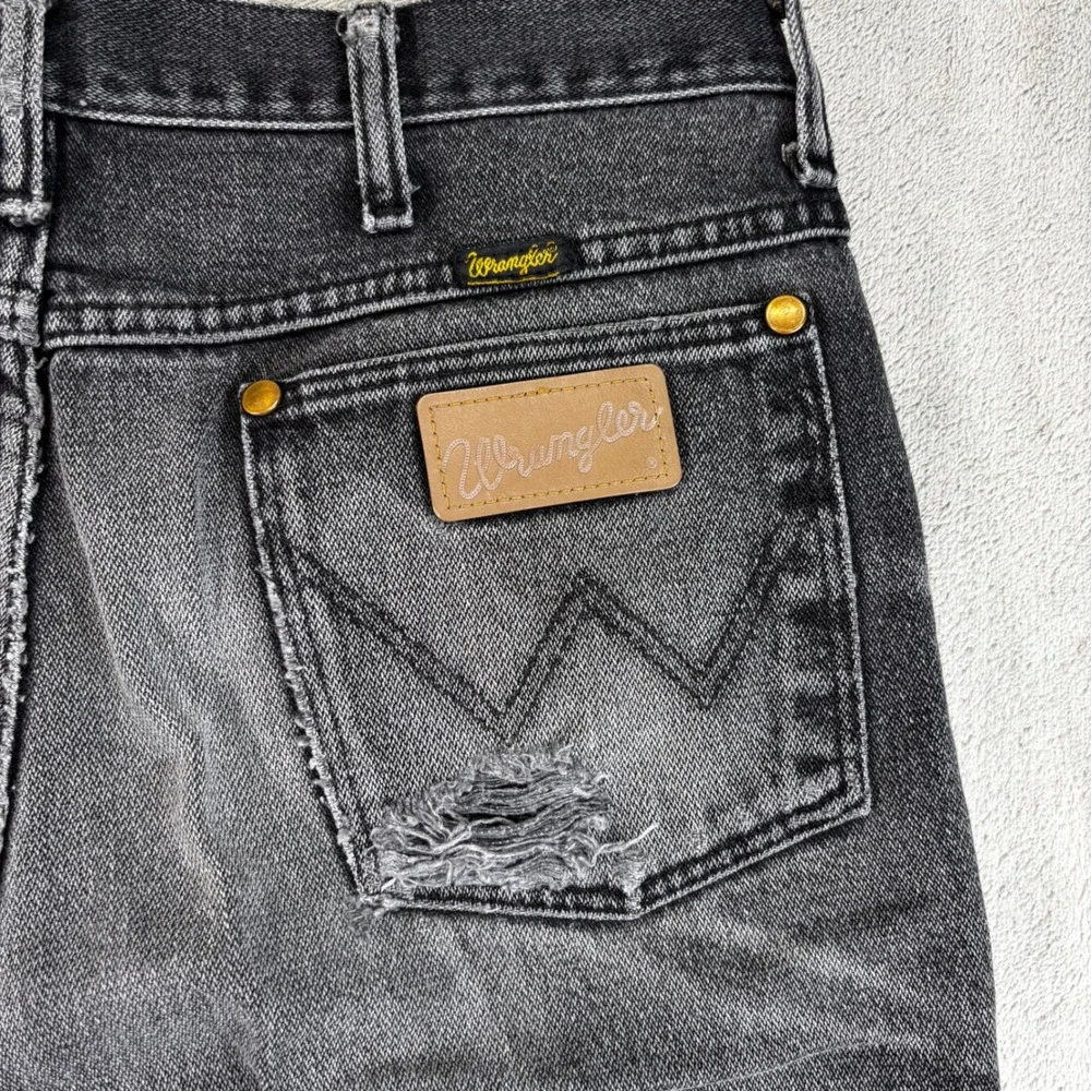 Wrangler 936WBK Jeans Mens 33x30 Black Good Distressed Cowboy Cut Slim Fit