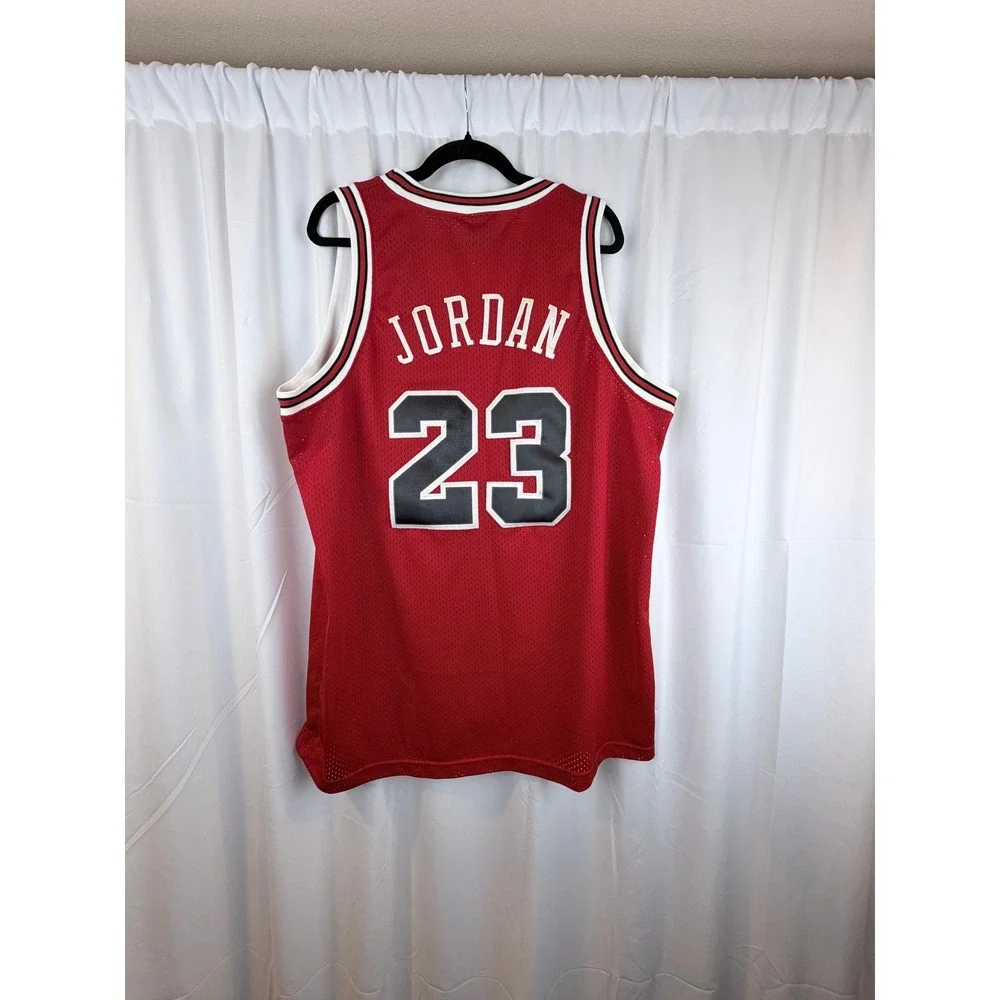 Nike Team Sports Michael Jordan 23 Chicago Bulls Jersey XL Flight 8403 Red