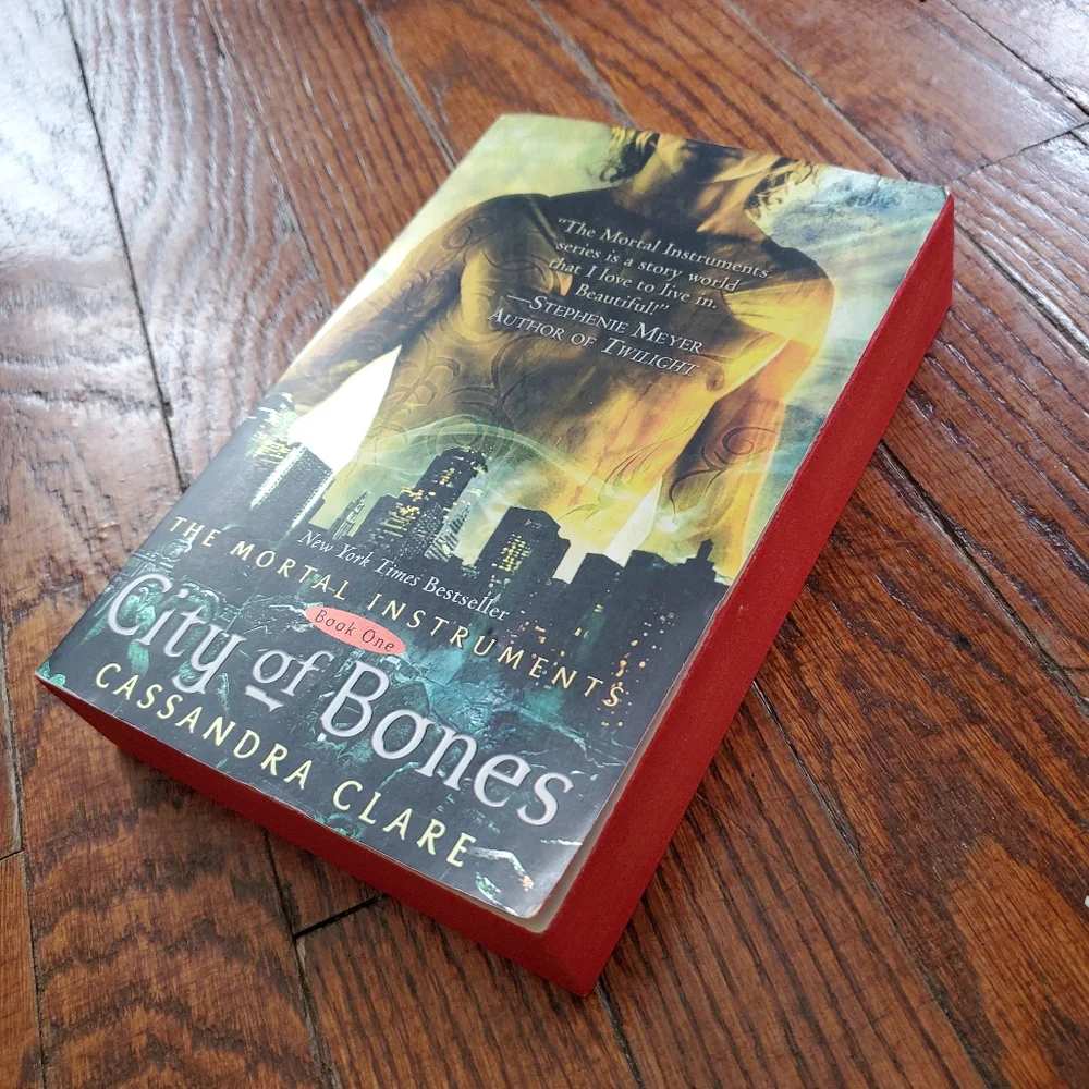 The Mortal Instruments City Of Bones Cassandra Clare, Paperback, Painted Edges