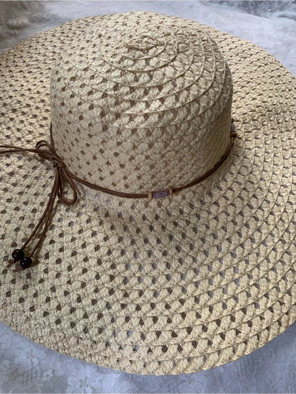 N/A exterior straw