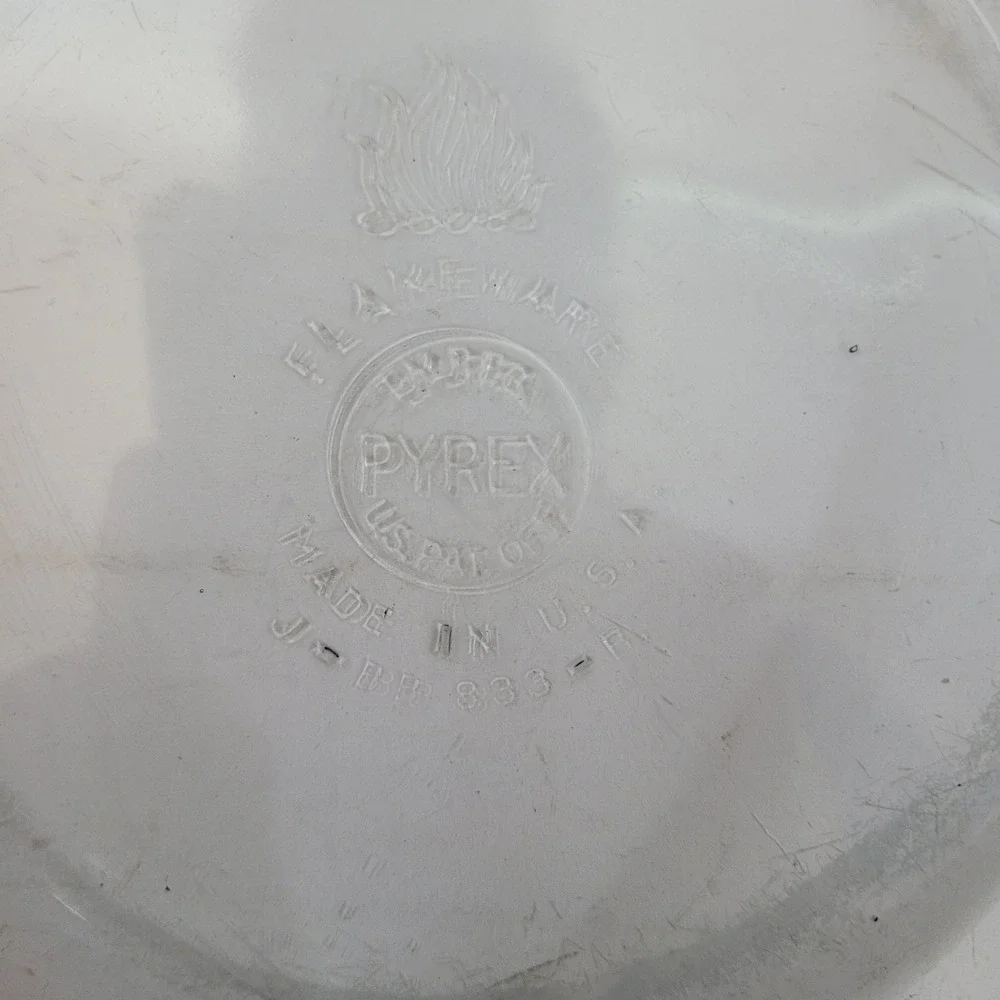 Pyrex kitchenware collectible